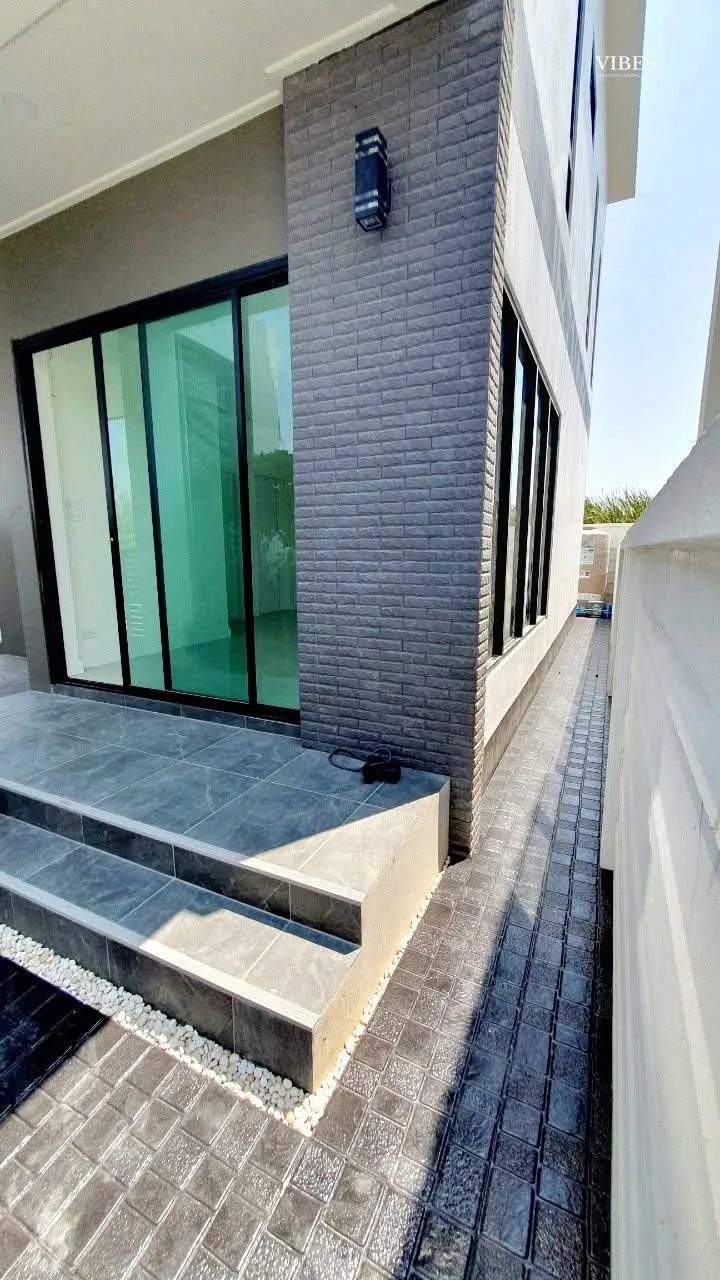 บ้านใหม่พร้อมอยู่ โครงการ Tanaphol Property ใกล้เมกาบางนา (รับจดทะเบียนบริษัท) - 6