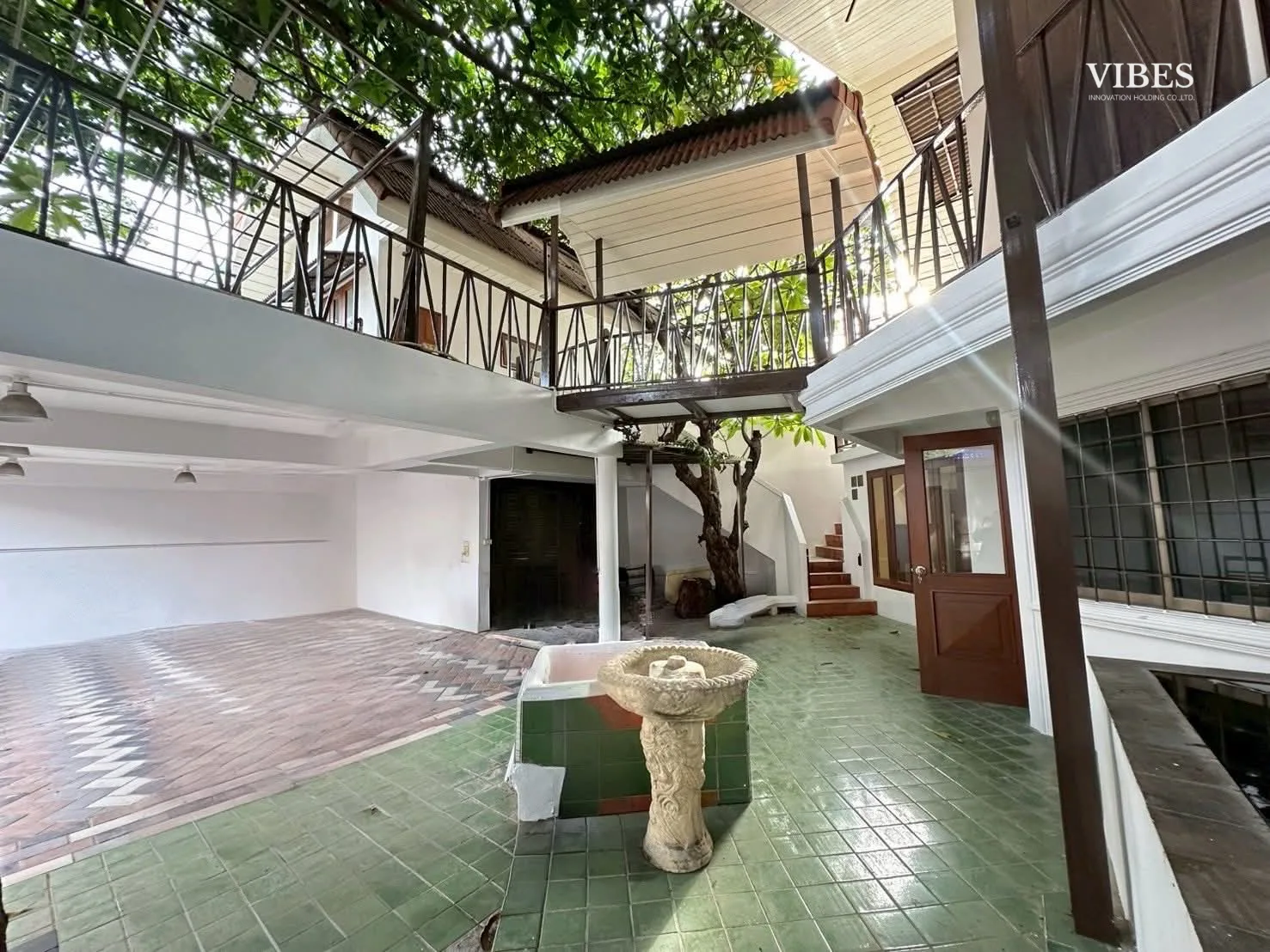 บ้านเดี่ยว / โฮมออฟฟิศ 2 ชั้น โชคชัย 4 - ลาดพร้าววังหิน พื้นที่กว้าง 500 ตร.ม.