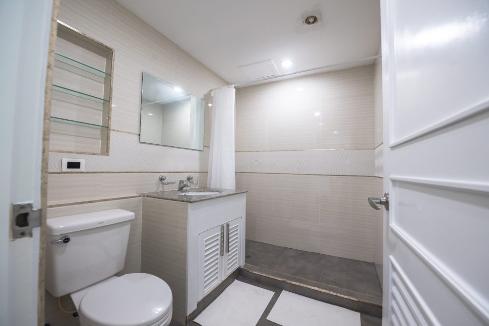 3rd Bathroom 2